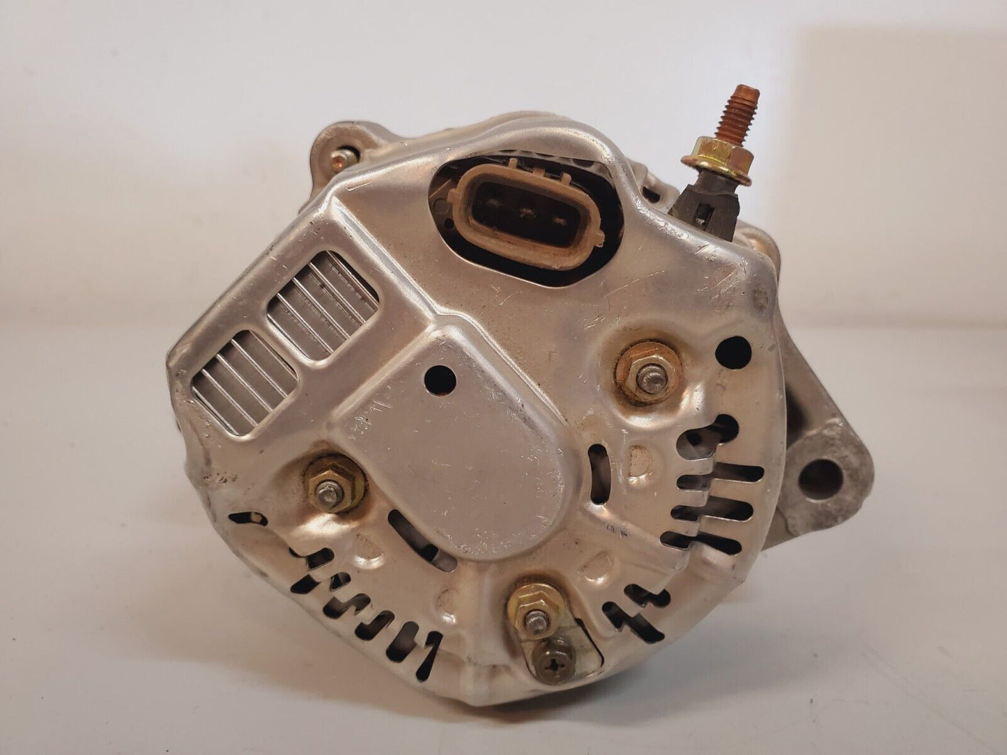 World Class Remanufactured Alternator 13382 34 | J308