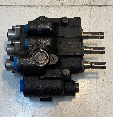 Hydraulic Directional Control 3-Spool Valve 0502032 | B1204SDH