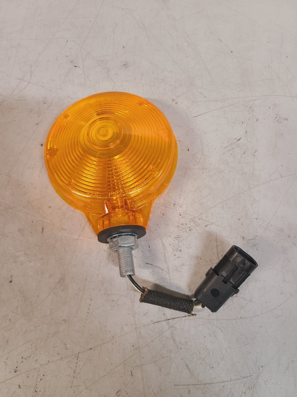 Truck-Lite Yellow Round Directional Light & Wire 13252