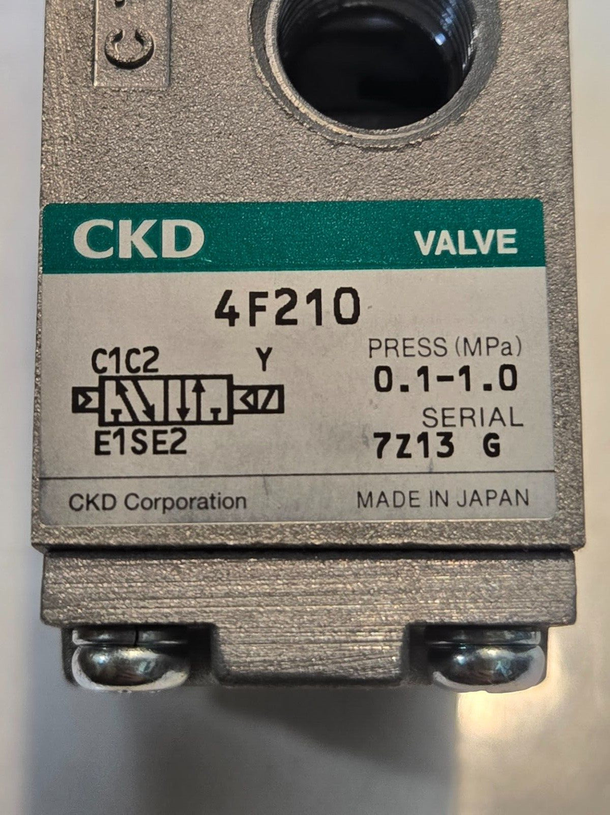 CKD 4F210-08 Pnuematic Solenoid Valve DC24V | 7Z13 G | 0.1-1.0 MPa | C1C2 E1SE2