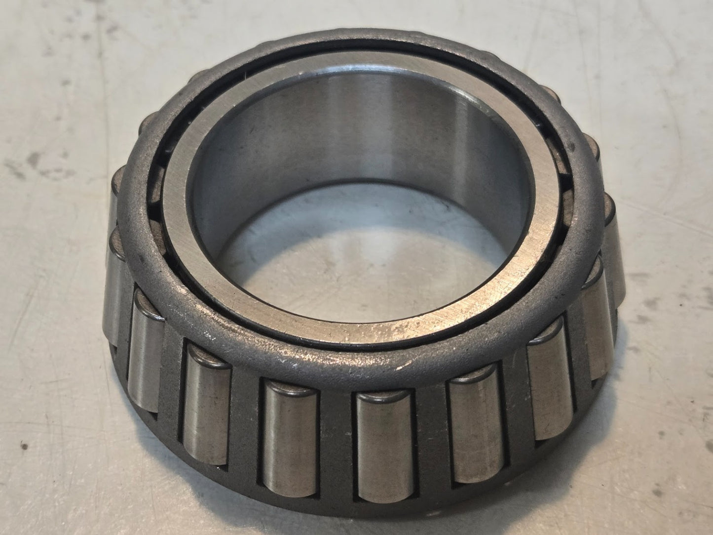 SG Tapered Roller Bearing Cone JM205149 | 82.7 mm x OD 50 mm x Bore 28.7 mm Wide