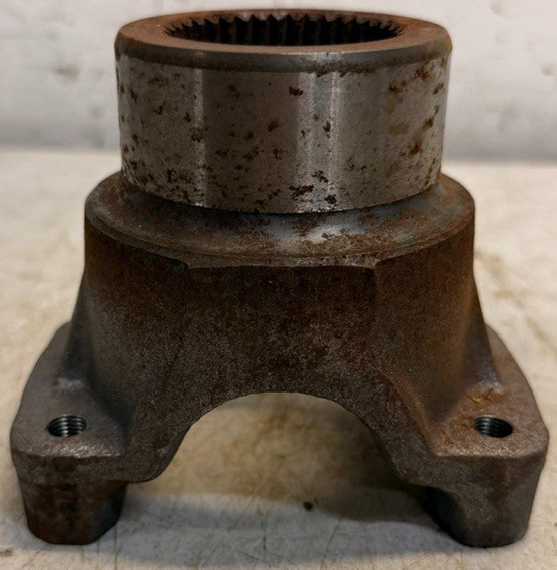 Pinion Axle Flange Yoke SD832 Drivetrain Power Transfer Shaft Coupling Assembly