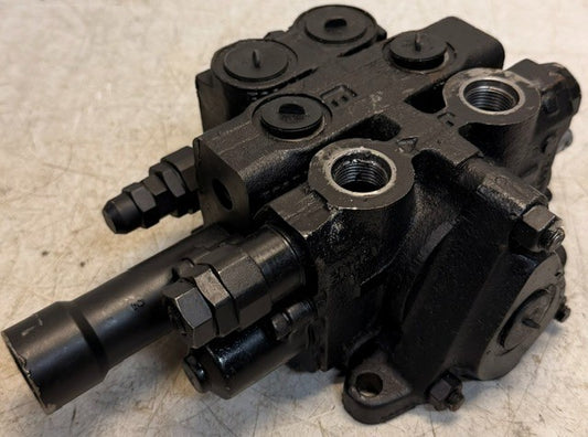 Husco International Multi-Spool Hydraulic Control Valve H02A109600 Industrial