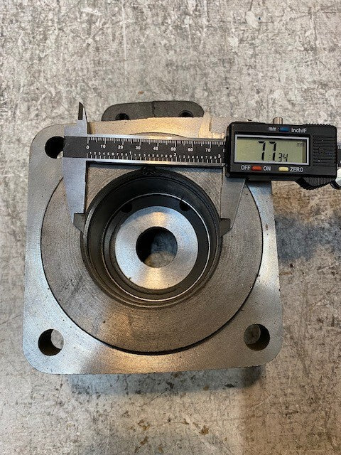 Permco Pump Flange Housing GZ-0575-3 | 77mm Bore 14mm Bolt Holes