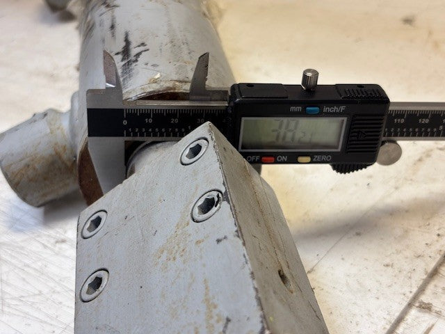 Hydraulic Cylinder 26" Length 1-1/2" Shaft | 9488-05 | 948 24A | WB2313704