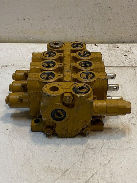 Husco Hydraulic Sectional Control Valve 5000-C383-A | A01A3532-00 | 451-HS-02598
