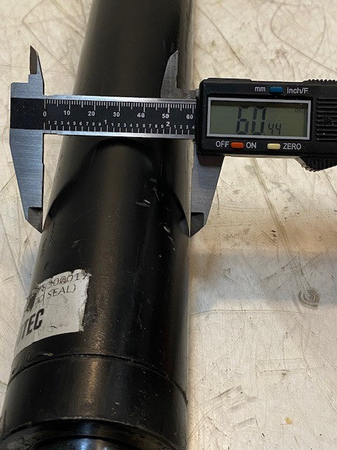 Cargotec 90029669 Hydraulic Cab Tilt Cylinder 20-1/2" Long 60mm OD