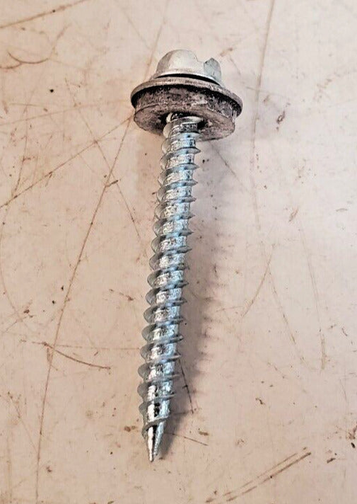 2,419 Quantity of Wood Screws #8 x 1-1/2" | HwH21P (2,419 Qty)