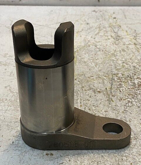 DAF Coupling 260516-01 33mm Bore 21mm Smaller Bore 4-3/4" H 4-5/8" W 2-1/4" D