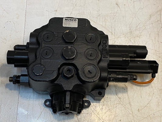 Husco International Ltd. Hydraulic Control Valve E03B390 | 85815584 | 6650 B5 F