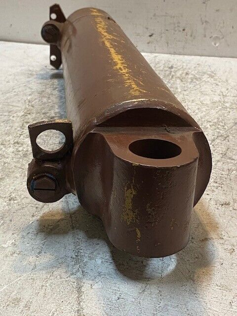 Hydraulic Cylinder 31" Long 4-1/2" Dia. 38mm Bore