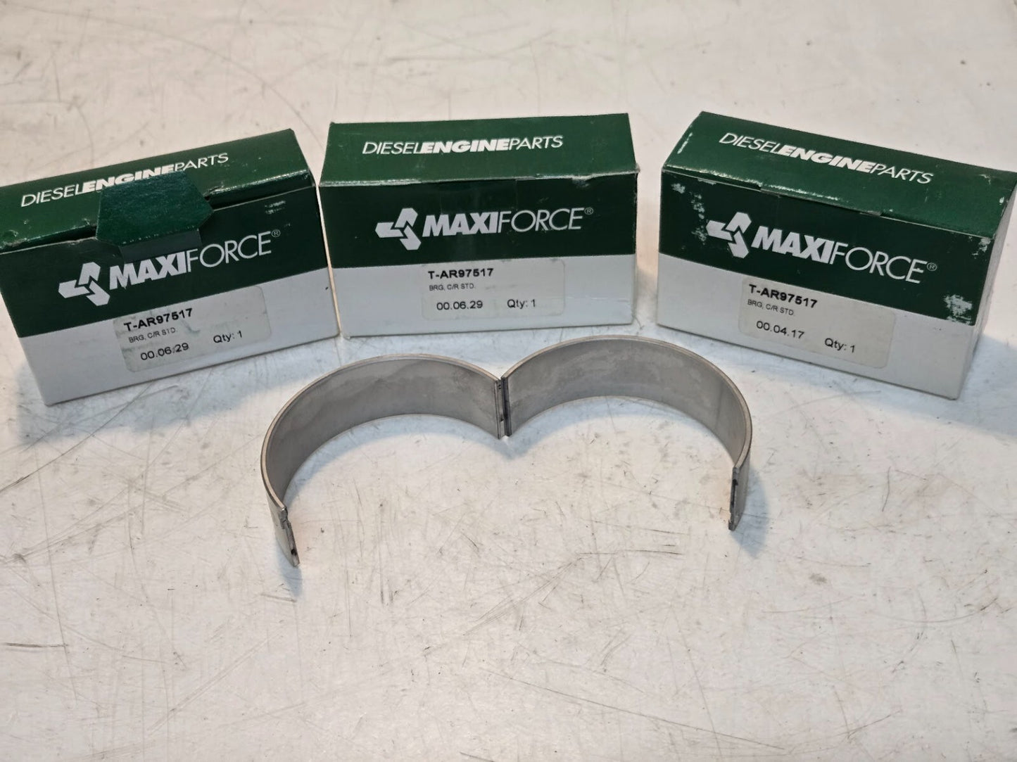 3 Quantity of Maxiforce T-AR97517 Connecting Rod Bearing Pairs 3670-APA (3 Qty)