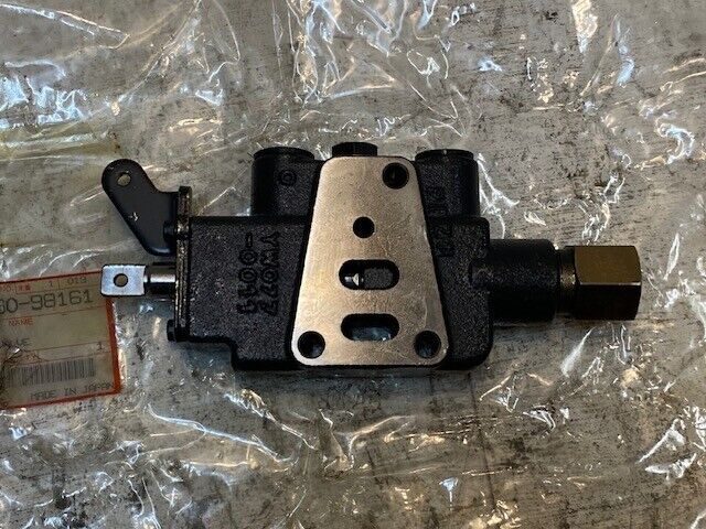 Kubota Double Acting Hydraulic Valve Assembly TD060-98161