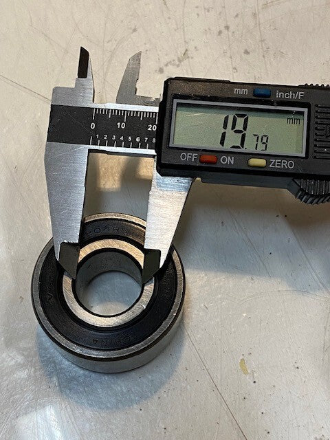 20 Quantity of PEER W6204RS Bearings 47mm OD 20mm Bore 21mm Thick (20 Quantity)