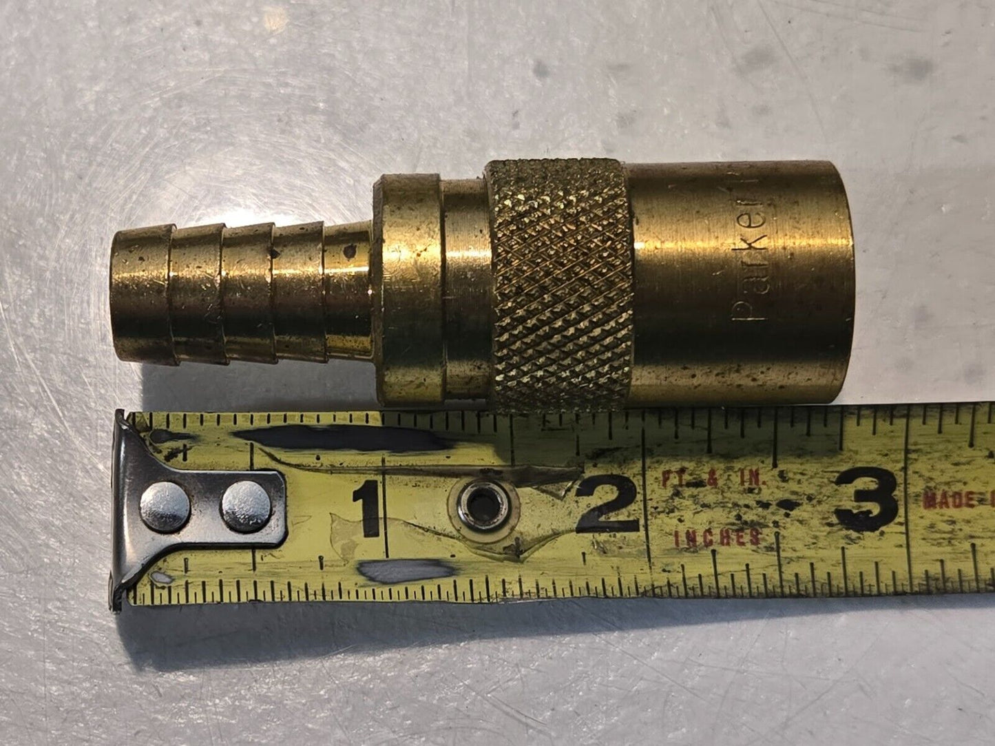 8 Quantity of Parker P300 Series 3/8" Quick Couplings 3/8" Hose Barb (8 Qty)