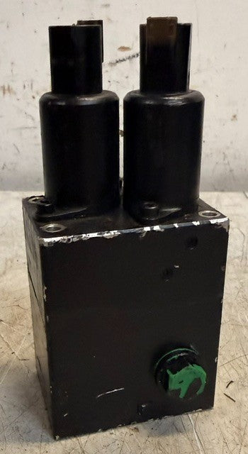 Compact Hydraulic Solenoid Control Valve Block 2F3COR39030 Industrial Unit