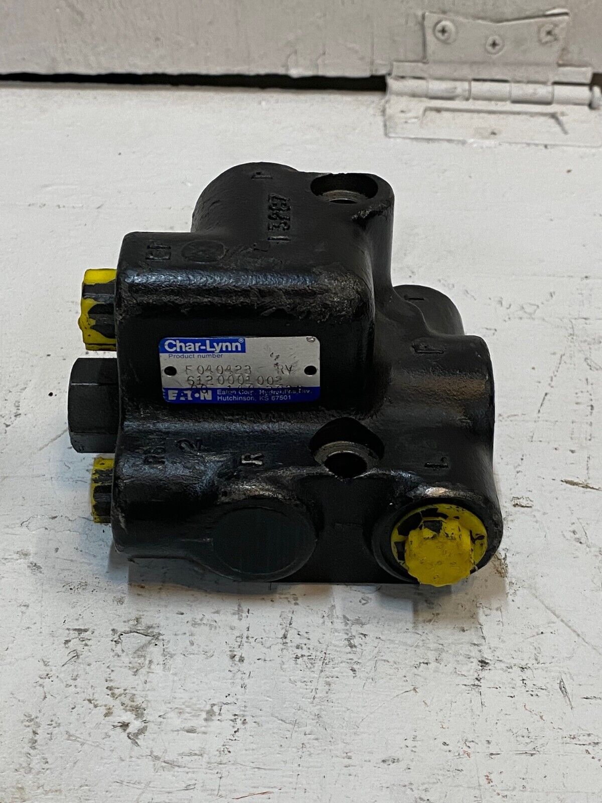 Eaton Char-Lynn Hydraulic Valve Motor F040423 | 6120001002 | 3287