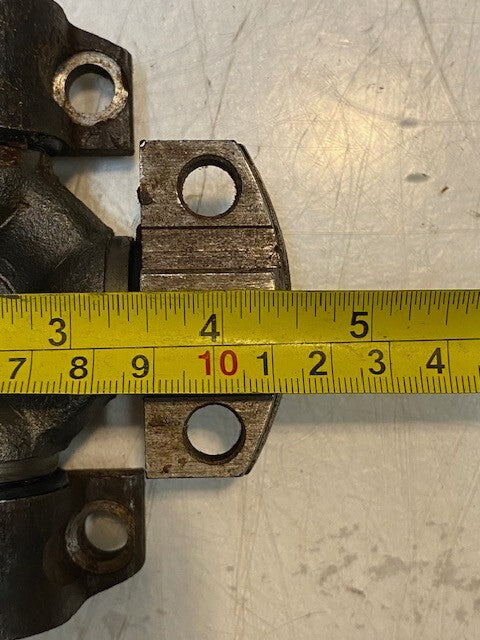 Universal Joint MUJ B-W | LE 10060J | 4-1/2" Wide 10mm Bolt Holes