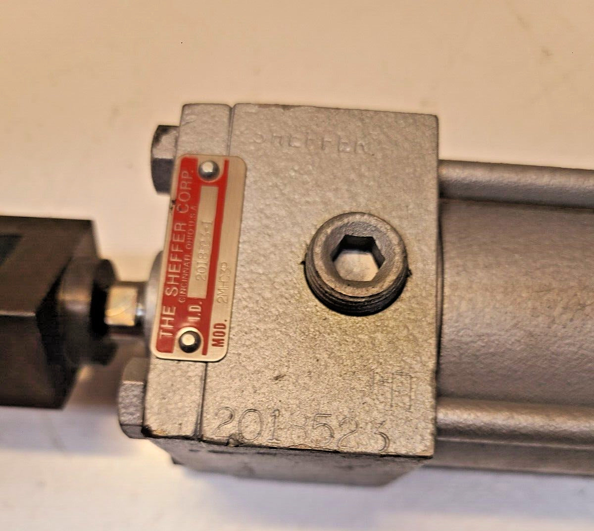 The Sheffer Corp Pneumatic Air Cylinder 2018523-1 | Model 2MHC3P | 2018523