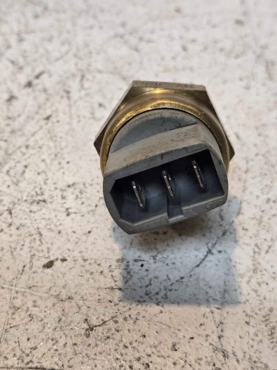 Wahler Fan Switch 12V 8/6 | 95 C