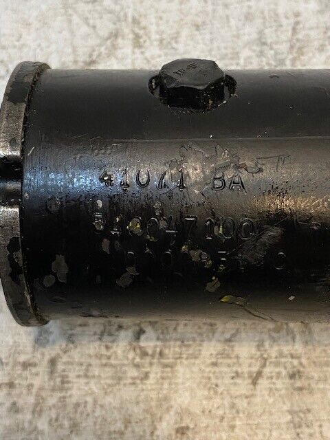 Hydraulic Cylinder 540-047/100 14" Long 51mm OD 26mm Bore 15mm Thread