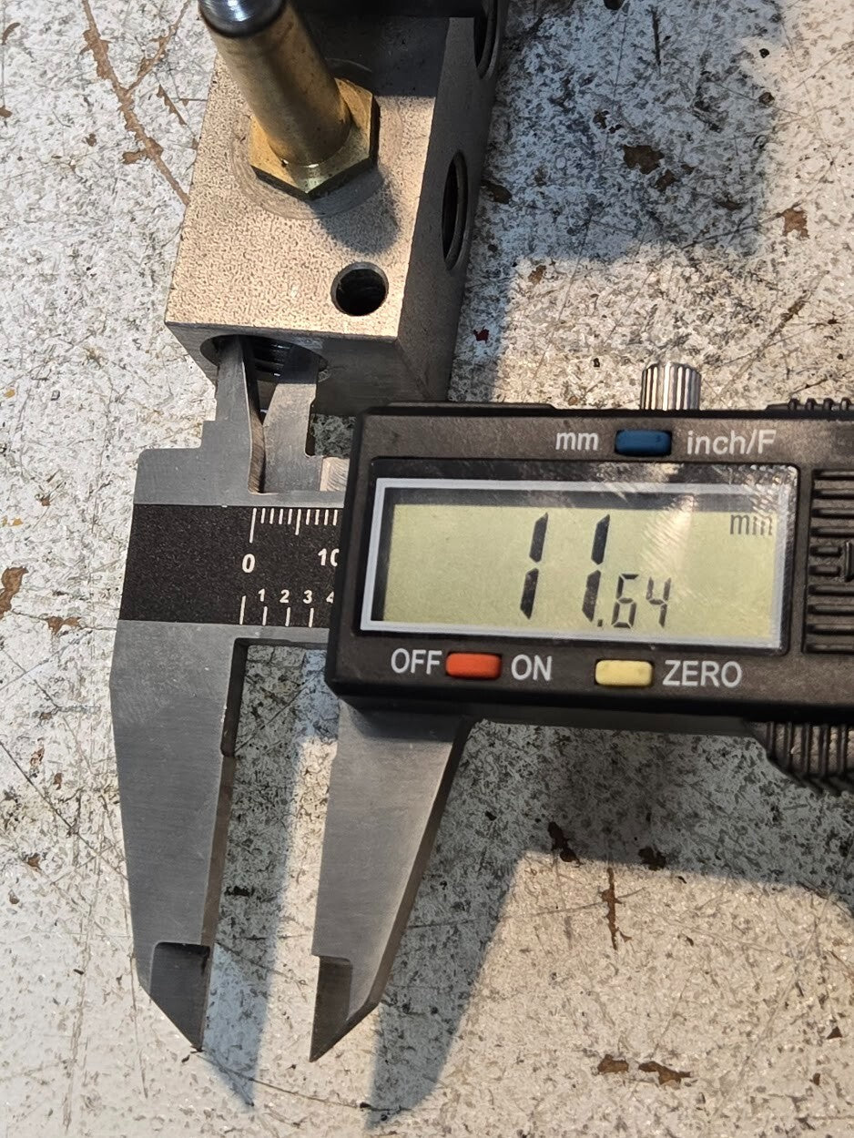 CFA Manifold Block and Solenoids 95-211N205-41 | 1/4" Pipe | 203 PSI | 24VAC 5W