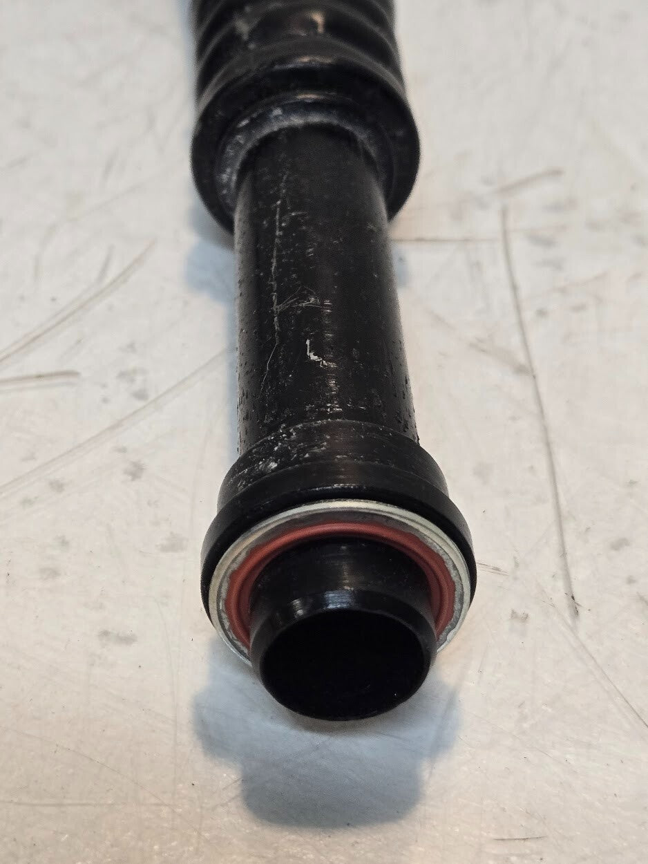 AC Compressor Hose A22-68218-000 for Freightliner | 18" Hose 30" Long 3/4" ID