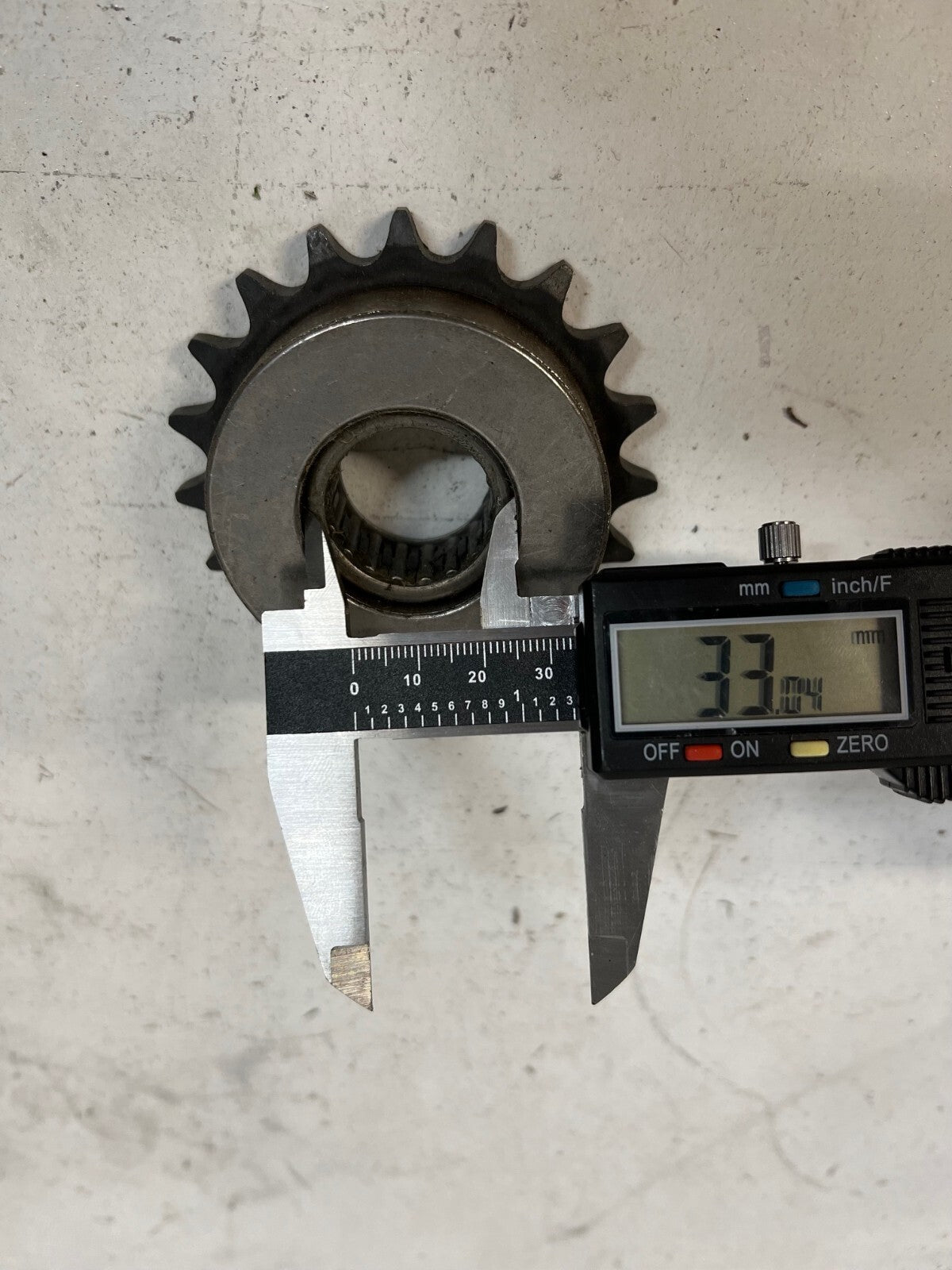 Browning HN40B19IDLER Chain Idler Sprocket