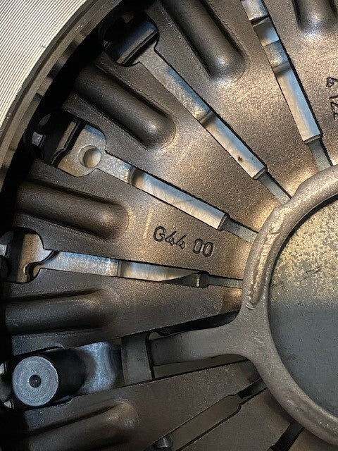 LuK Shaeffler Clutch Kit 624-3183-00, 324-0336-10, E9606, 22-Spline 29mm Bore