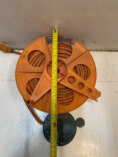 Tower Power 100ft 13 Amps Extension Cord on Broken Reel 125 Volts CRU310013