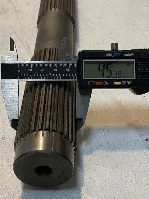 Axle Shaft 28-1/4" L 41mm 28-Spline End 28-Spline Middle 25mm End 44mm OD