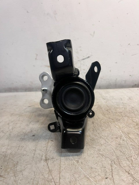 Toyota Right Hand Passenger Side Engine Mount Insulator Sub-Assembly 12305-37050