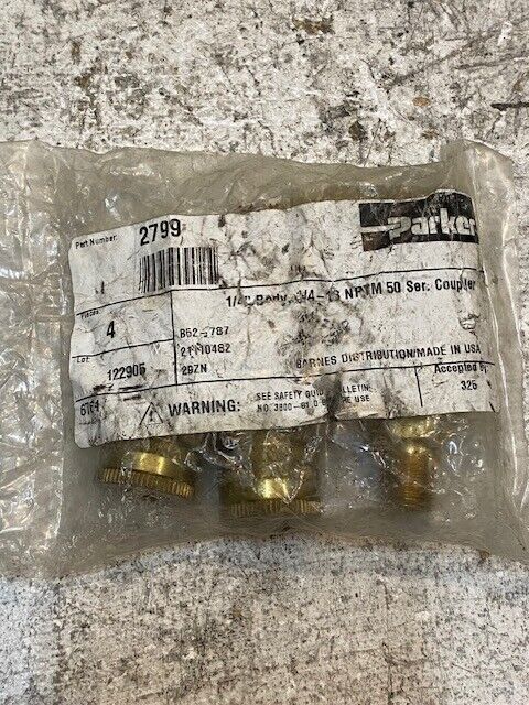 4 Quantity of Parker Couplings 2799 | 1/4" Body 1/4-16 NPTM 50 Ser. (4 Quantity)