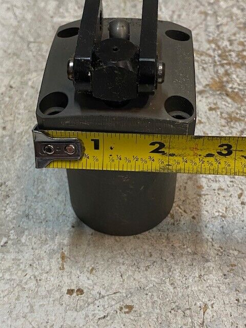 Kosmek Hydraulic Link Clamp X4L54938-03 | TK0551-GC-1 *Missing Both Extra Pins*