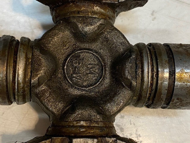Spider Universal Joint S8C 1956 M 3-W | 3-3/4" L 3-1/2" W 29mm Ends
