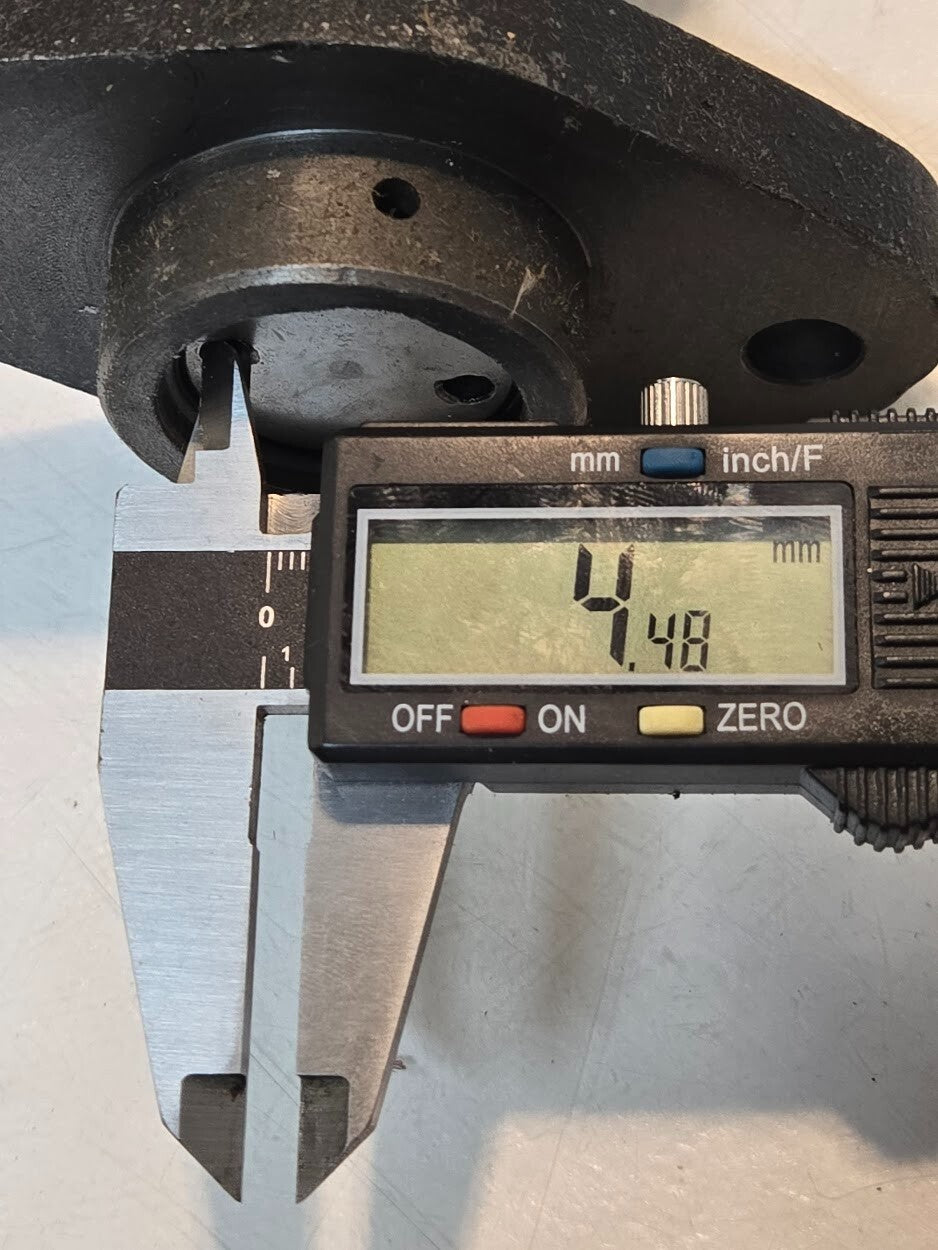 Premier Lubrication Systems PLP Pump 30328 | 7 MM | 11 mm Mounting Holes