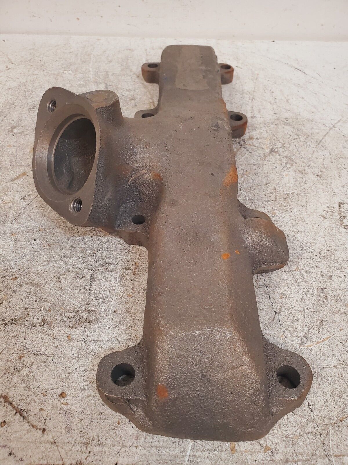 Exhaust Manifold Lenght 17.5" Width 4.5" Height 2"