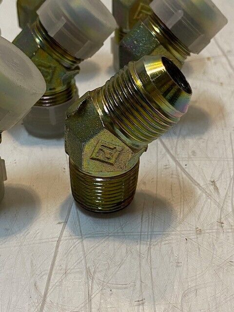 11 Quantity of 45 Degree Elbow Flare Fittings 12 | 27mm Thread 15mm Flare ID