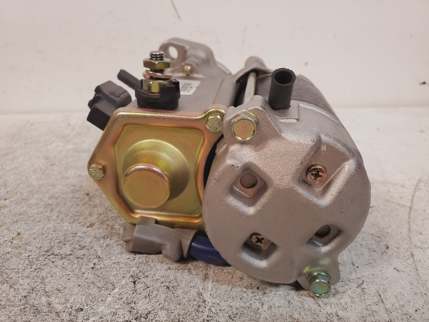 World Class Remanufactured Starter 17243 73 | 73243204030217