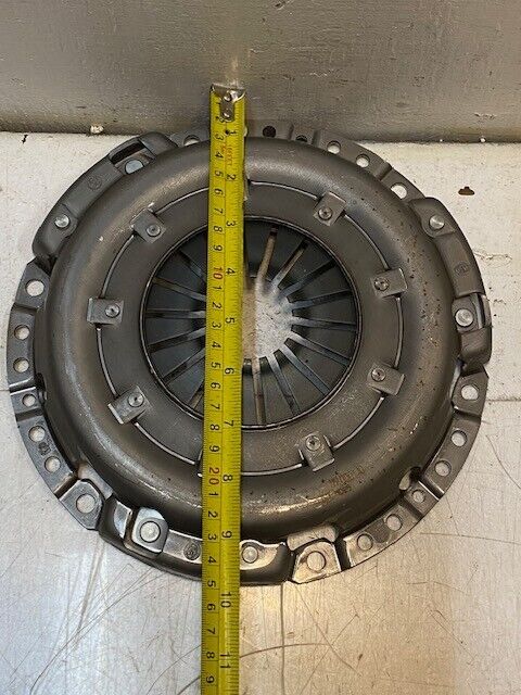 2 Quantity of LuK Clutch Pressure Plates for Volkswagen 119000110 (2 Quantity)