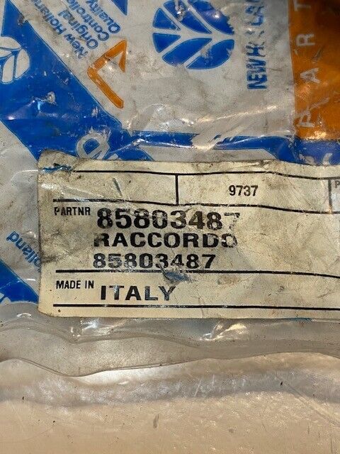 New Holland Elbow Fitting 85803487 | 36mm Thread 21mm ID 27mm Thread 15mm ID