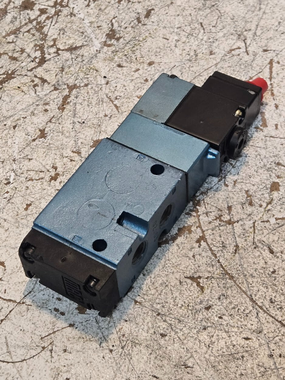 MAC Valves 811C-PM-A81PA-152 Solenoid Valve 20-60 PSI | PME-A81PA