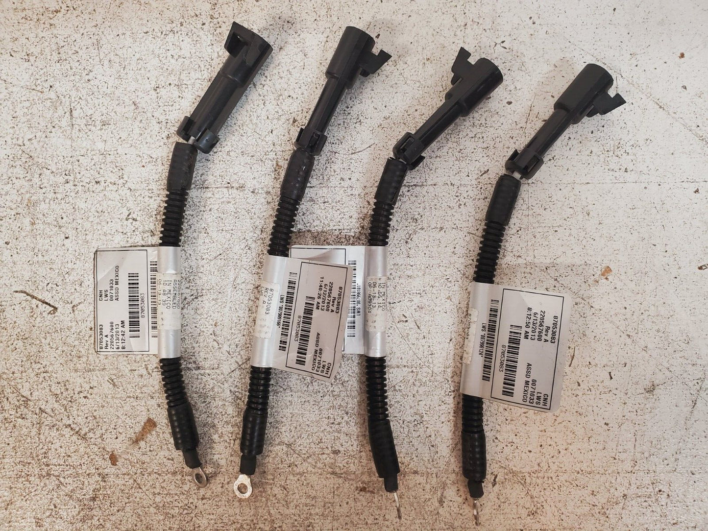 4 Quantiy of New Holland Harness 87053083 | 220567600 | 0071033 (4 Qty)