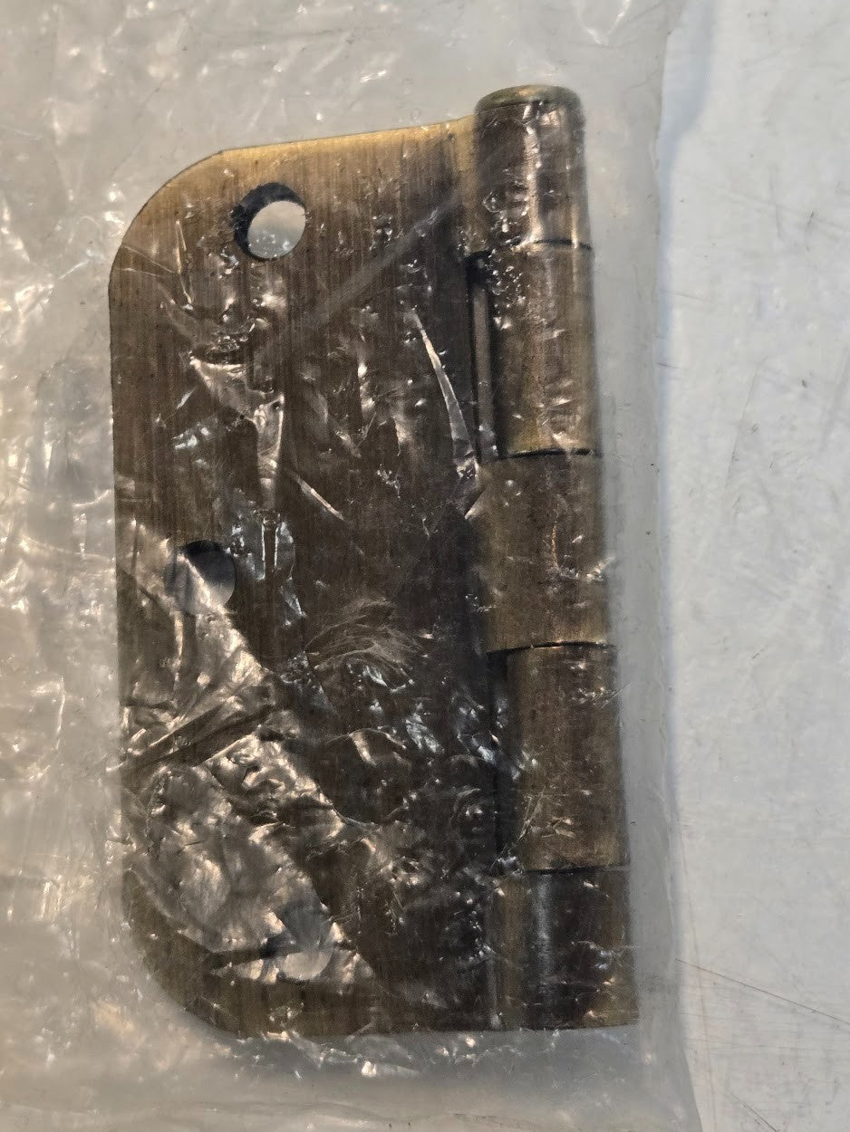 7 Quantity of Gatehouse 022878 3-1/2" Hinges Antique Brass 033923849401 (7 Qty)