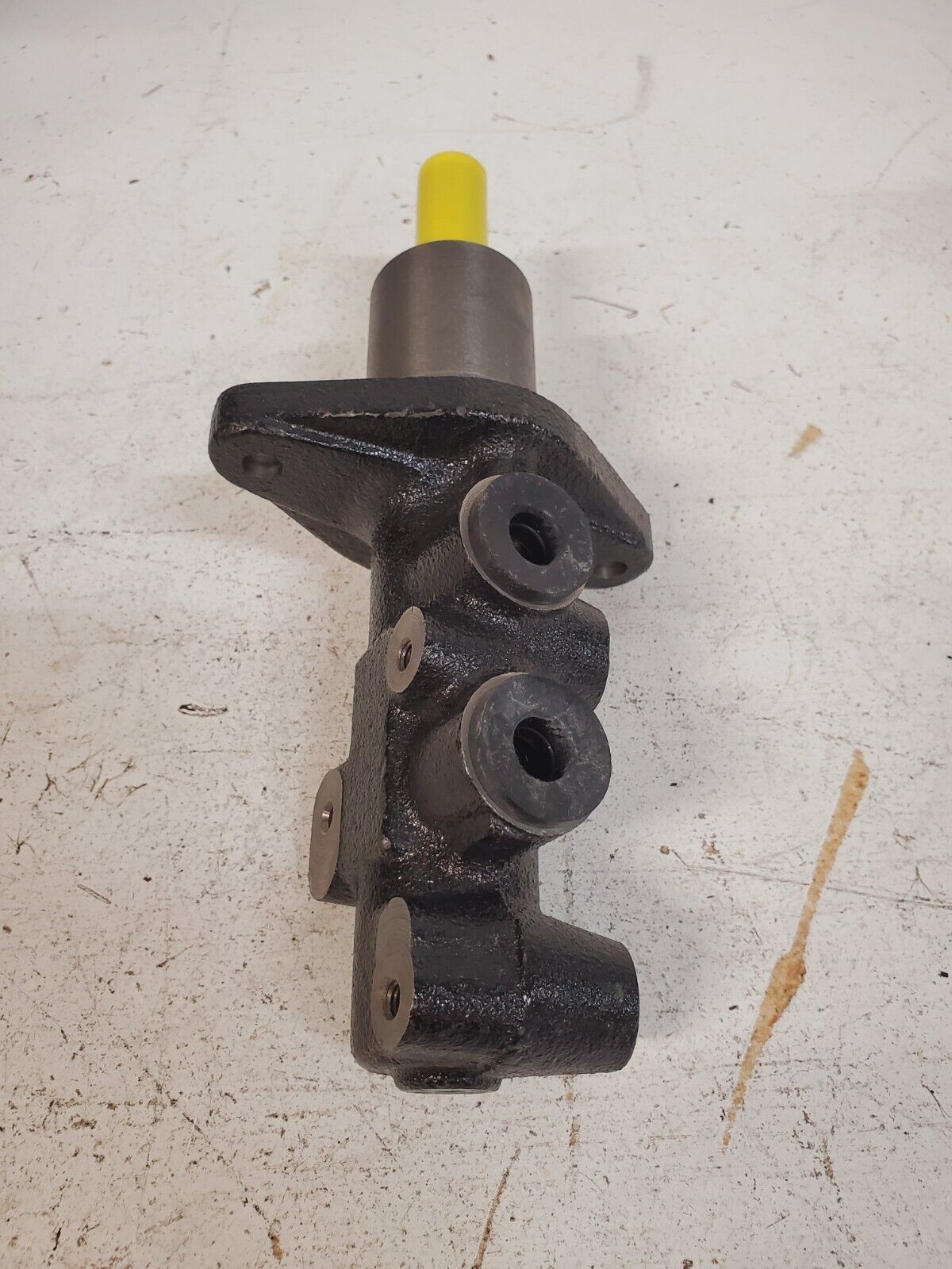 Brake Master Cylinder B-181