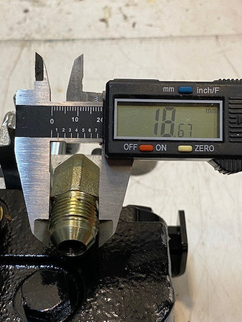 Hydraulic Valve 871400262 | 0705