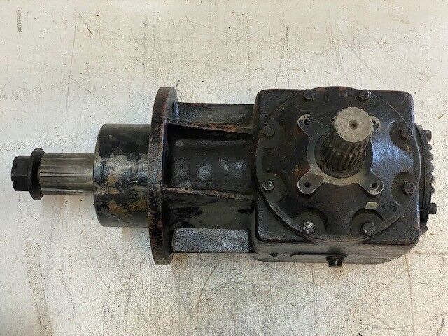 Gearbox 60mm 4-7/8" Shaft 14 Spline, 44mm 4-1/8" Shaft 20 Spline, 6 Bolts