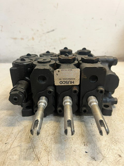 Husco 3-Spool Hydraulic Control Valve J03A5971 | 8520304 | 5000C404 Assembly