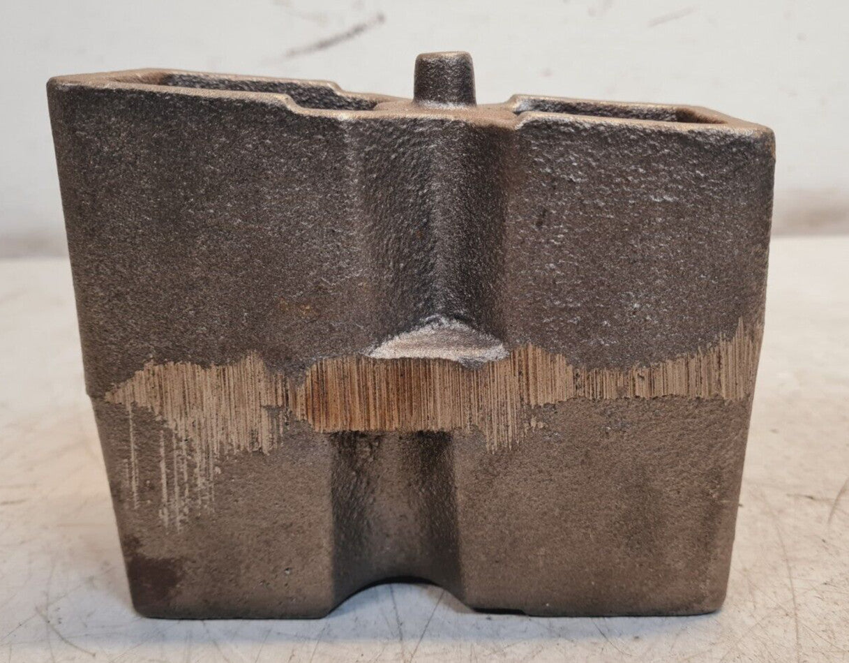 Skyjacker Rear Block 5.5" Off-Center Pinned RB255