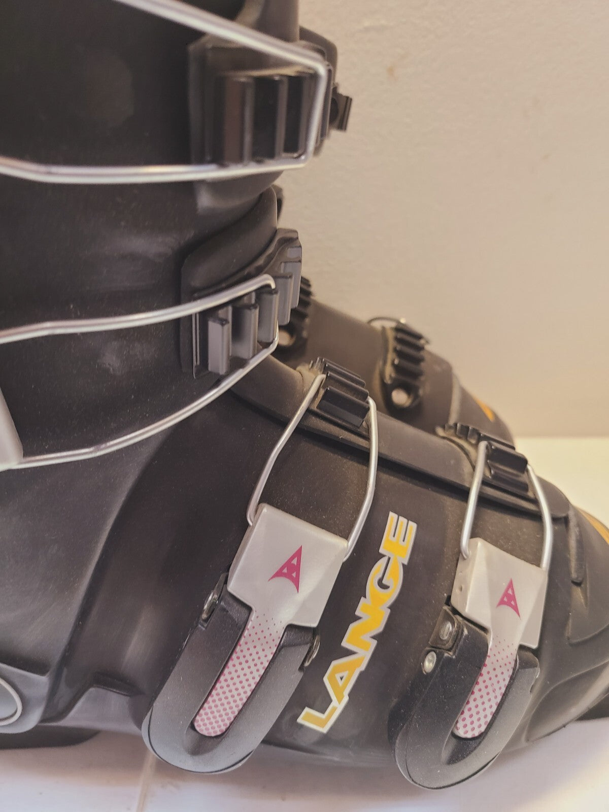 Lange Downhill Ski Boots Mid 5.6 | 3070088 | BLK 26.5 | C3070020S